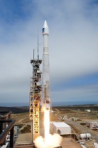 A United Launch Alliance Atlas V rocket photo
