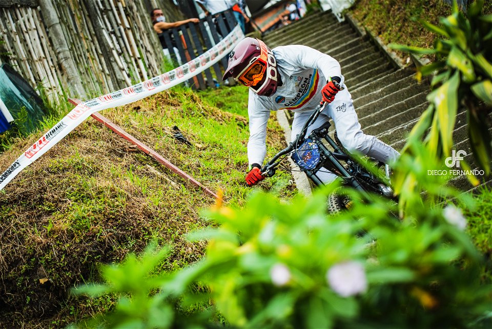 Downhill Urbano 2022