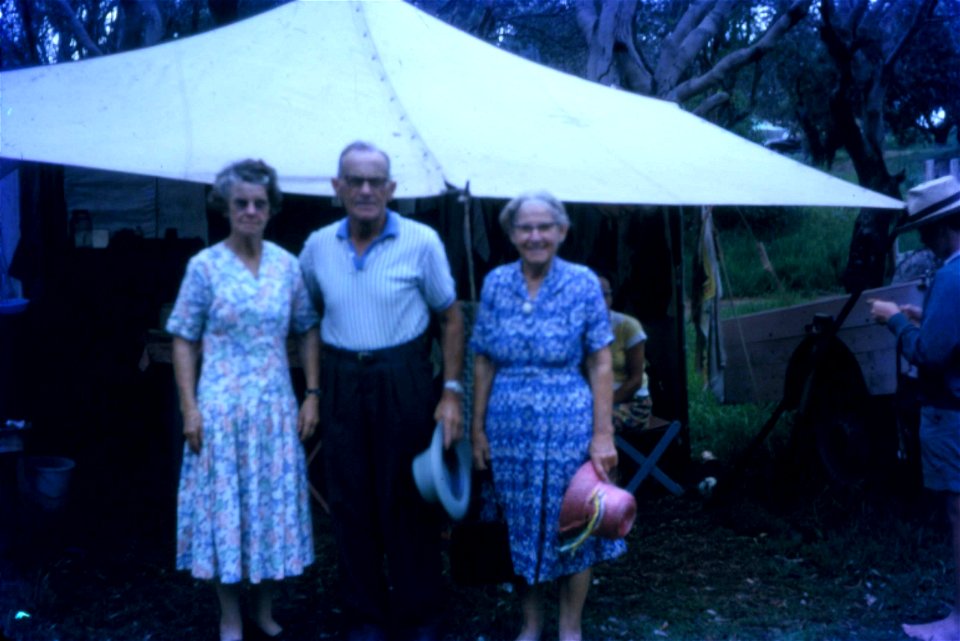 Nan_Grandad_Grandma Fingal