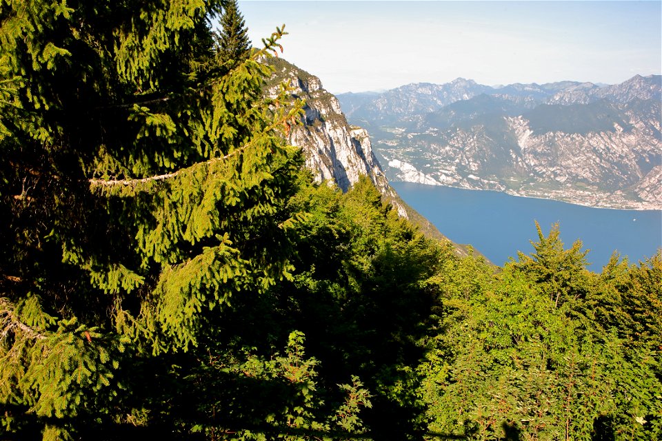 Italy's Slice of Mountainous Heaven, Lake Garde