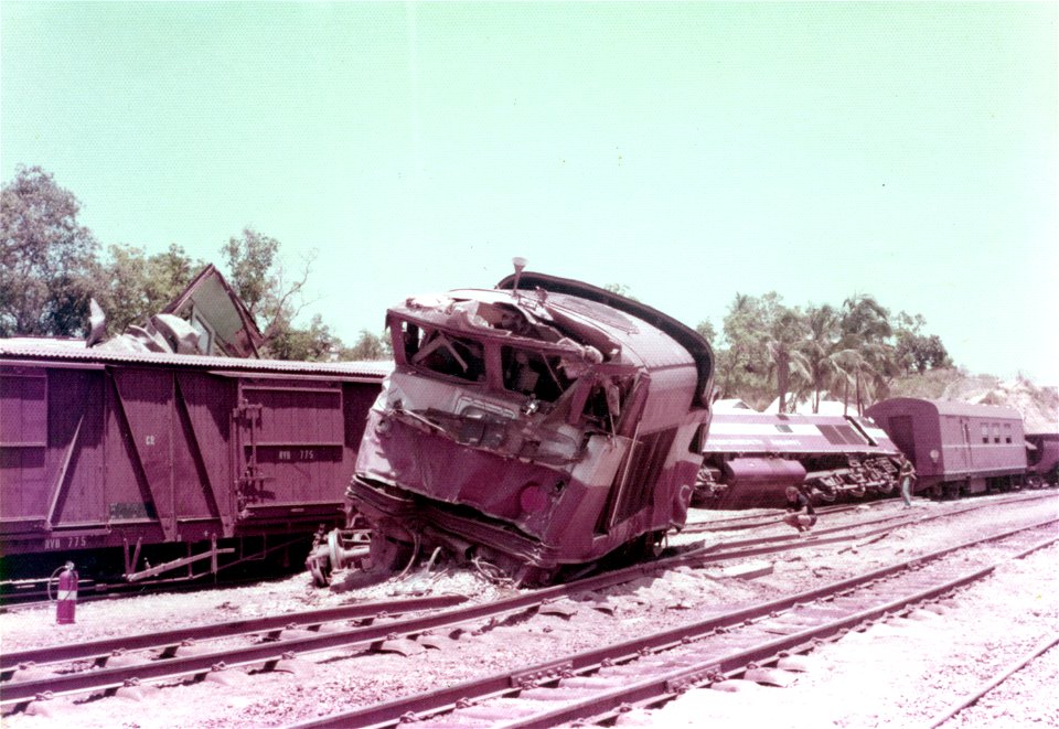 Train Crash 4-11-1972 - 001