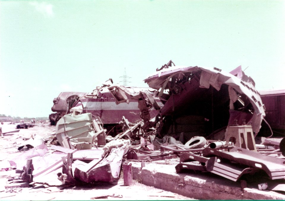 Train Crash 4-11-1972 - 005