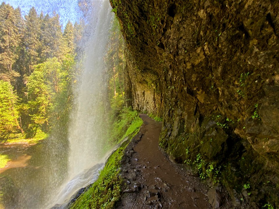 Middle North Falls and Trail of Ten Falls in OR
