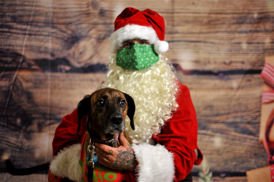 City of Elderly Love Claus for Paws Fundraiser