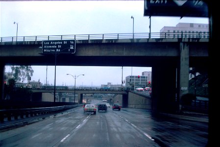 1976-02-CALI-LA-freeway-01