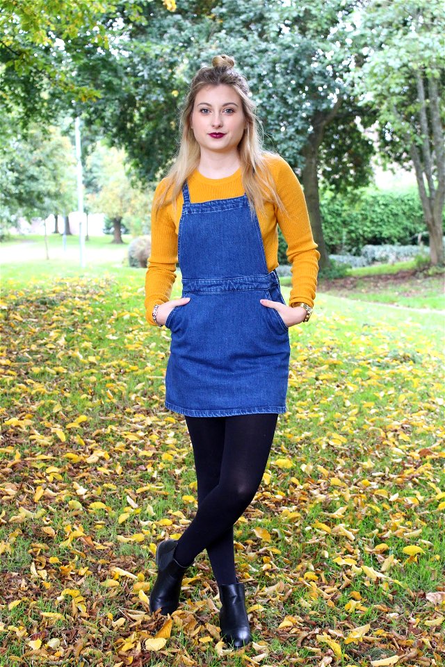 Pinafore dress denim