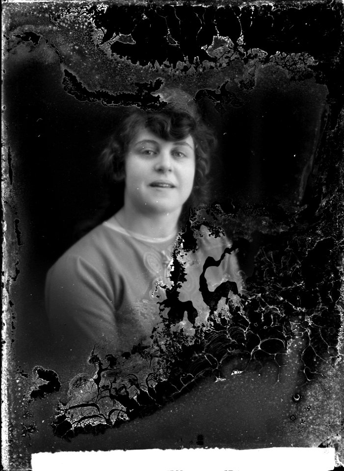 A lady, [n.d.]