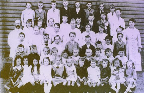 Students and teachers, primary school photo, [n.d.] photo