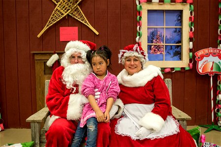 Emmonak welcomes Santa to town
