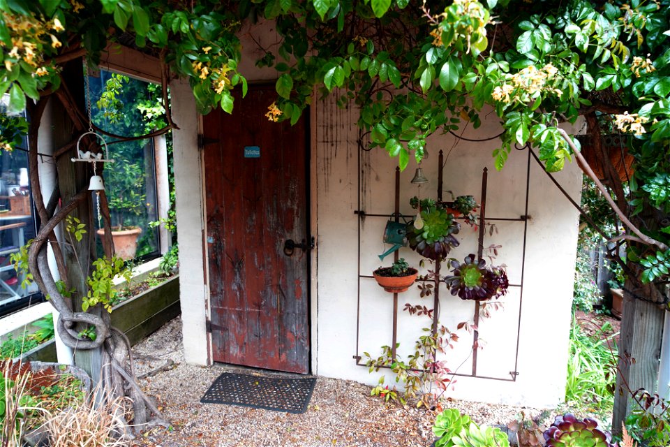 The Dunny Door