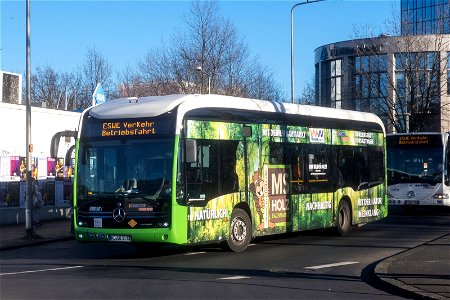 ESWE, Wiesbaden - Wagen 113 - WI-VG 1113 - Mercedes-Benz O 530 eCitaro (2020) - MS-Holzfachmarkt - Wiesbaden, 21.12.2021