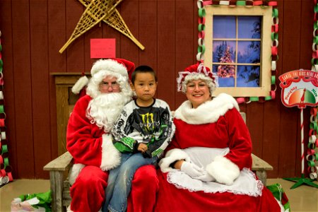 Emmonak welcomes Santa to town