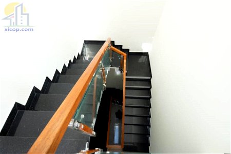Nhà phố 2 tầng hiện đại mẫu đẹp có 1 tum