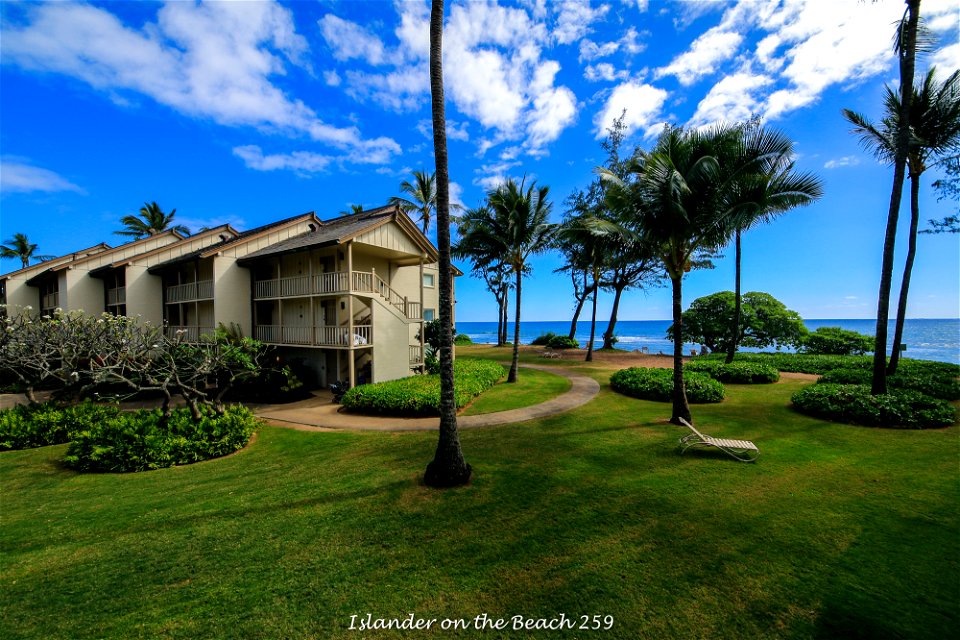 Islander on the Beach 258