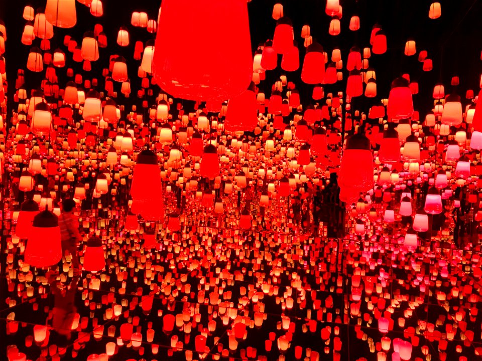 teamLab Borderless