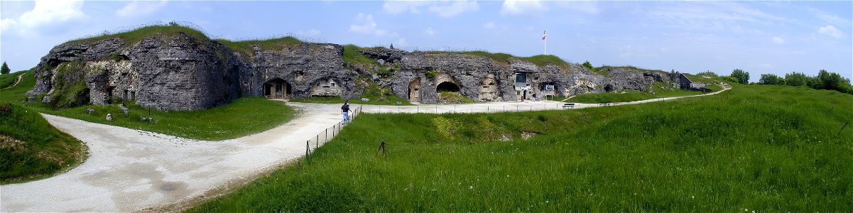 Fort de Douaumont photo