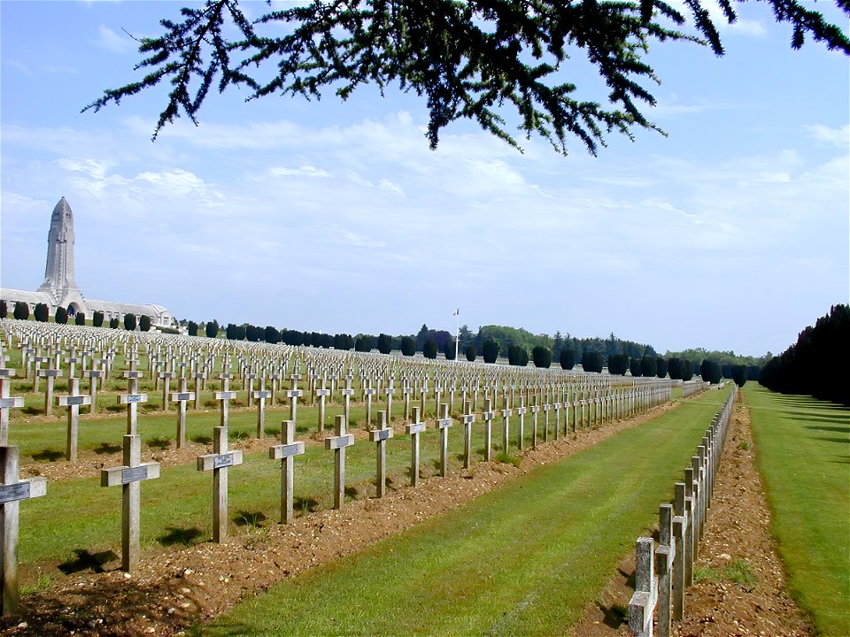 Ossuaire Douaumont 2