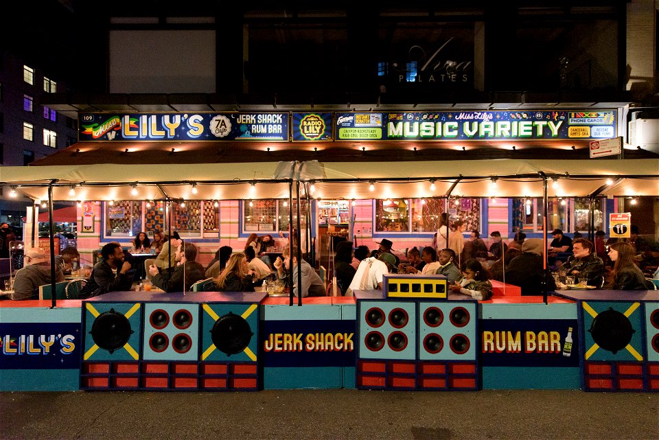 Miss Lily's_Outdoor Dining_1311