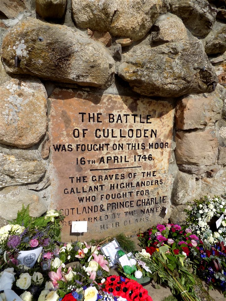 Culloden Cairn Memorial Plaque