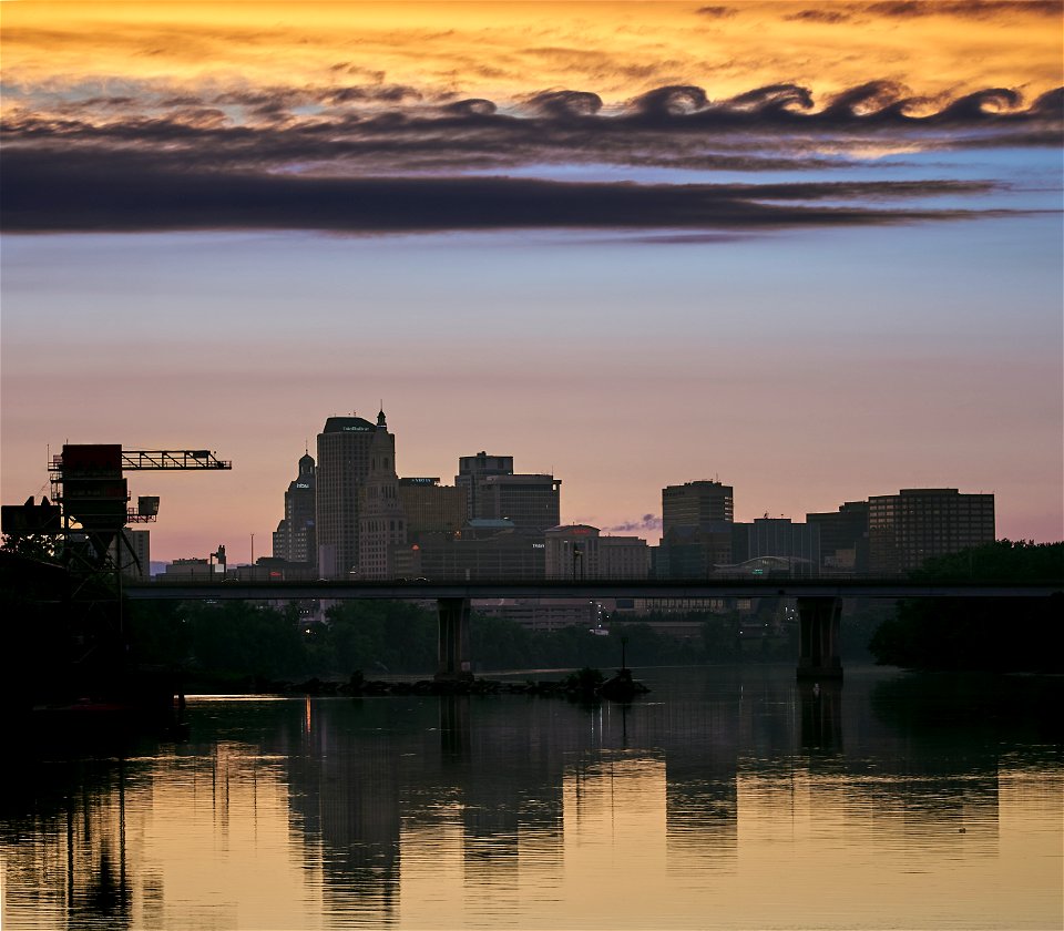 Kelvin Helmholtz cloud formation during Hartford sunset