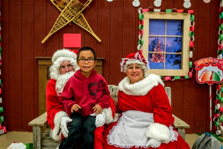 Emmonak welcomes Santa to town