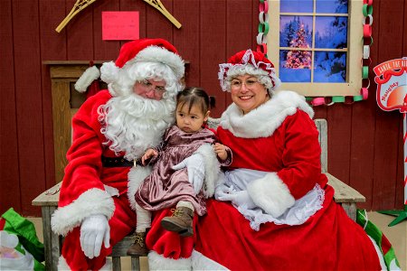Emmonak welcomes Santa to town