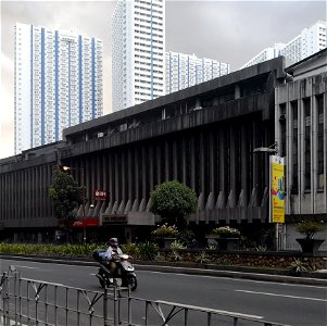 Buendia Brutalism photo