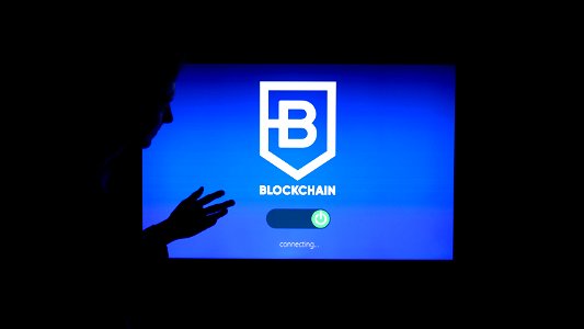 Blockchain application presentation photo