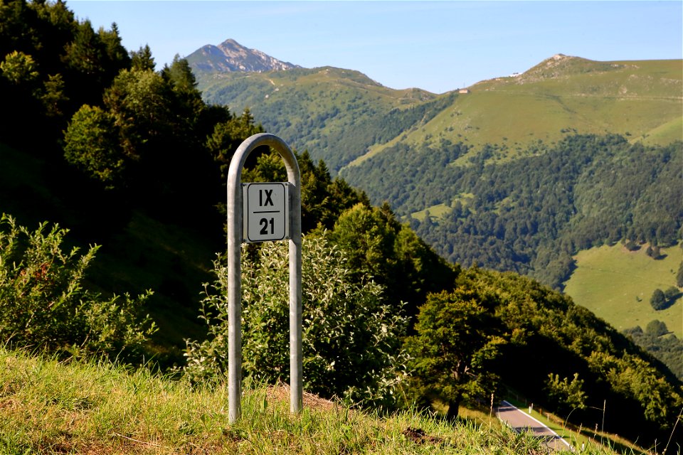 Great Driving Roads: Scenic Route SP3/SP8 to Mount Baldo, Lake Garda