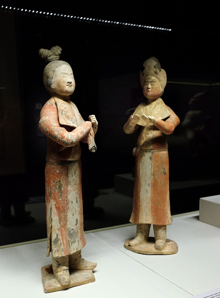 Two female figures in Central Asian dress