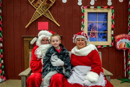 Emmonak welcomes Santa to town