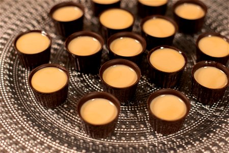 Baileys Irish Cream Chocolate Cups