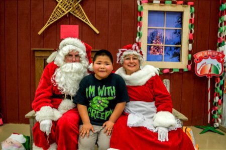 Emmonak welcomes Santa to town