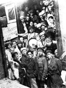 Integrantes del grupo UNOVIS, Malevich y Lissitzky entre ellos. Vitebsk, Bielorrusia