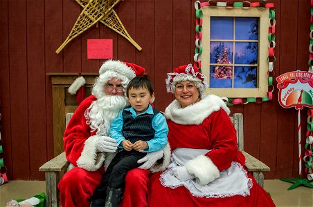 Emmonak welcomes Santa to town