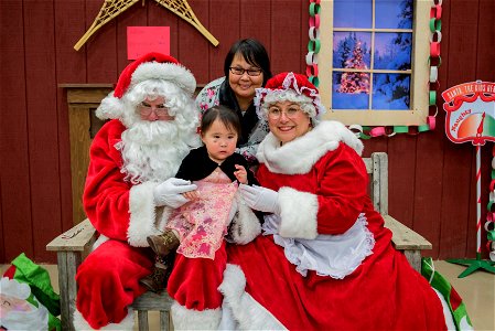 Emmonak welcomes Santa to town