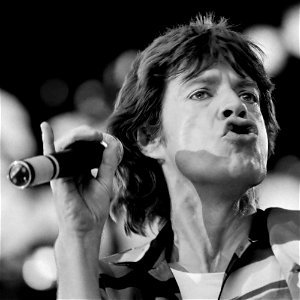 I've got the moves like Jagger, I've got the moves like Jagger photo