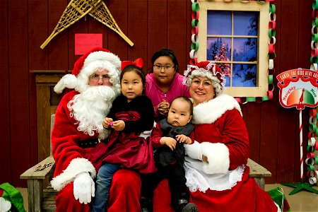 Emmonak welcomes Santa to town