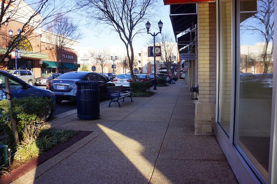 Fairfax Corner Shops and Restaurants