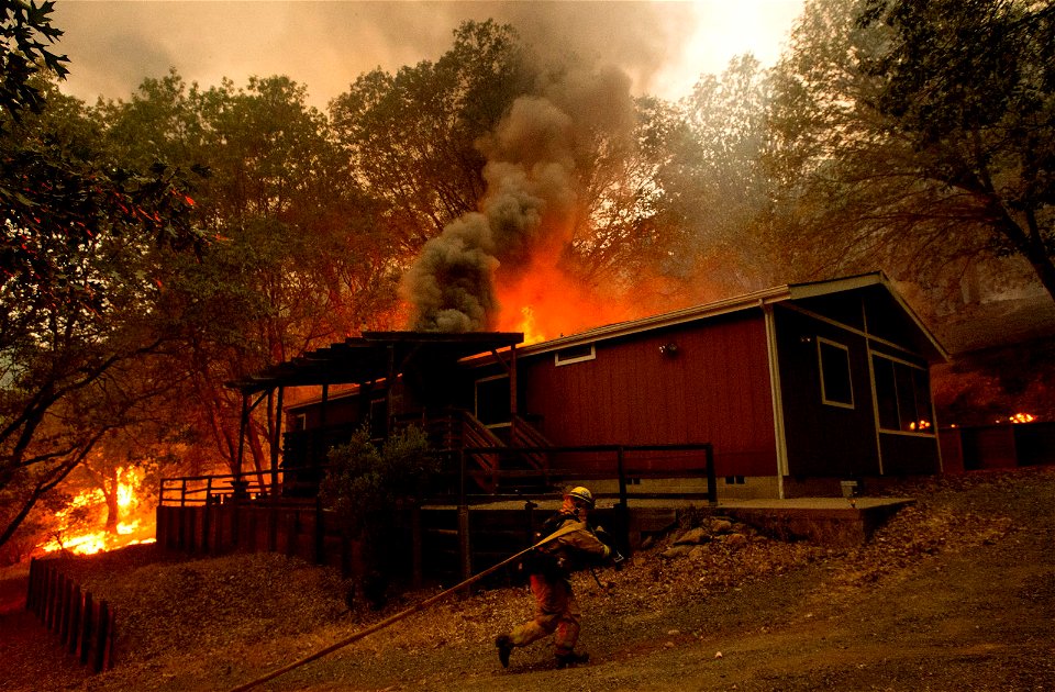 CA-Valley-Fire-14