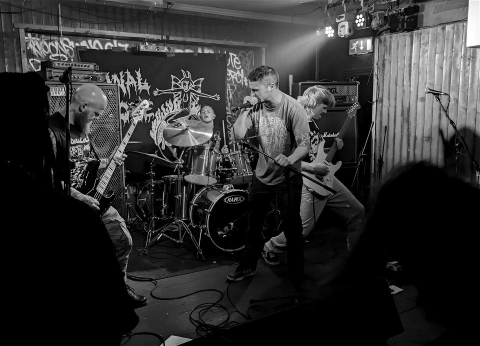 Final Dose / Skabs / Poisonous Reflection / Lindow Moss @ Percy Picklebackers, Nottingham. 6 April 2023.