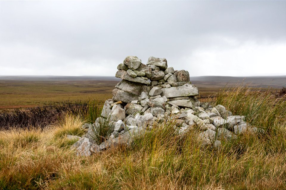 Cairn on Ravock Castle