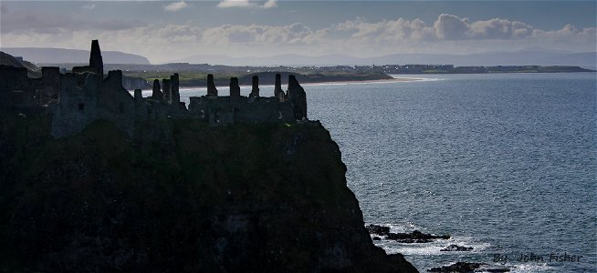 Dunluce Castle : Co. Atrium, Northern Ireland