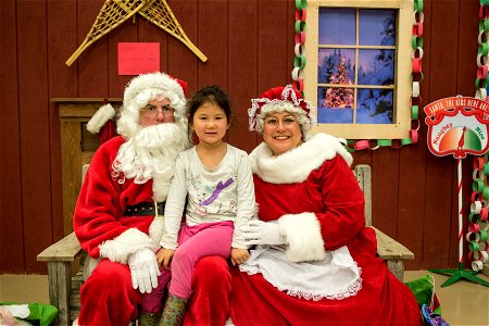 Emmonak welcomes Santa to town