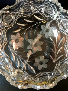 7_Crystal_Etched_Floral_Candy_Bowl_Large_CRACKED_1