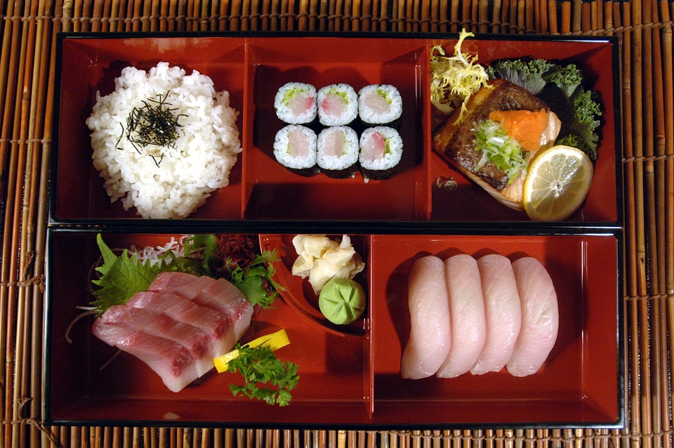 Dinner Hamachi Bento Box