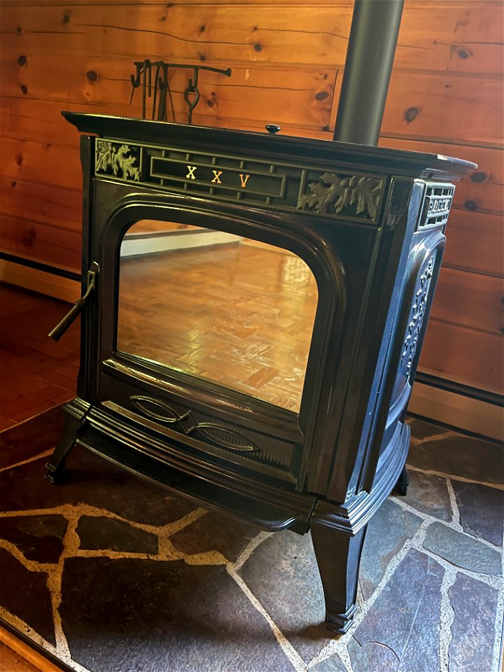 A pretty Pellet Stove