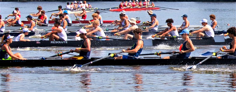 Mens U17 8+ semifinal 2 photo