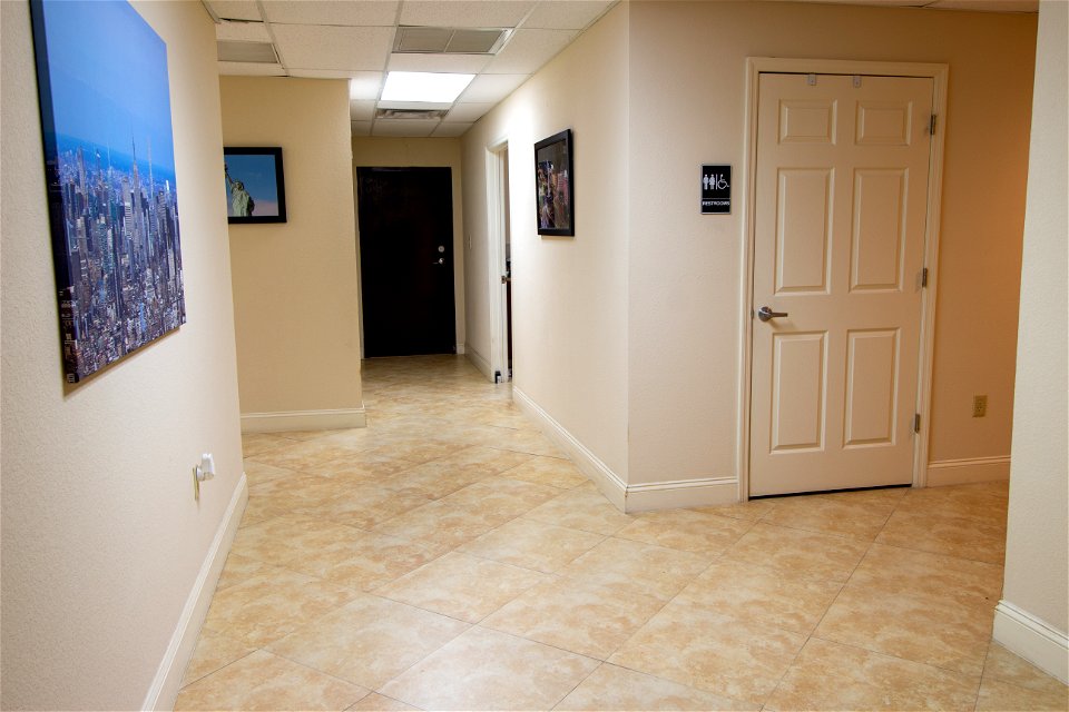 Hallway2Kitchen