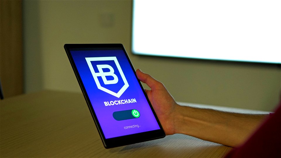 Connecting to a blockchain platform using a tablet photo